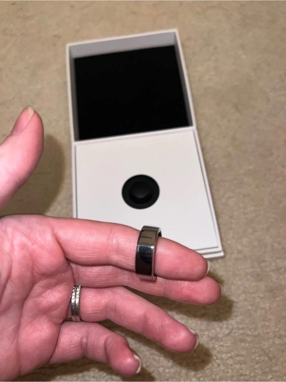 Oura Heritage Silver Smart Ring NWOT